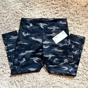 Athleta 7/8 tight camo size 1X NWT